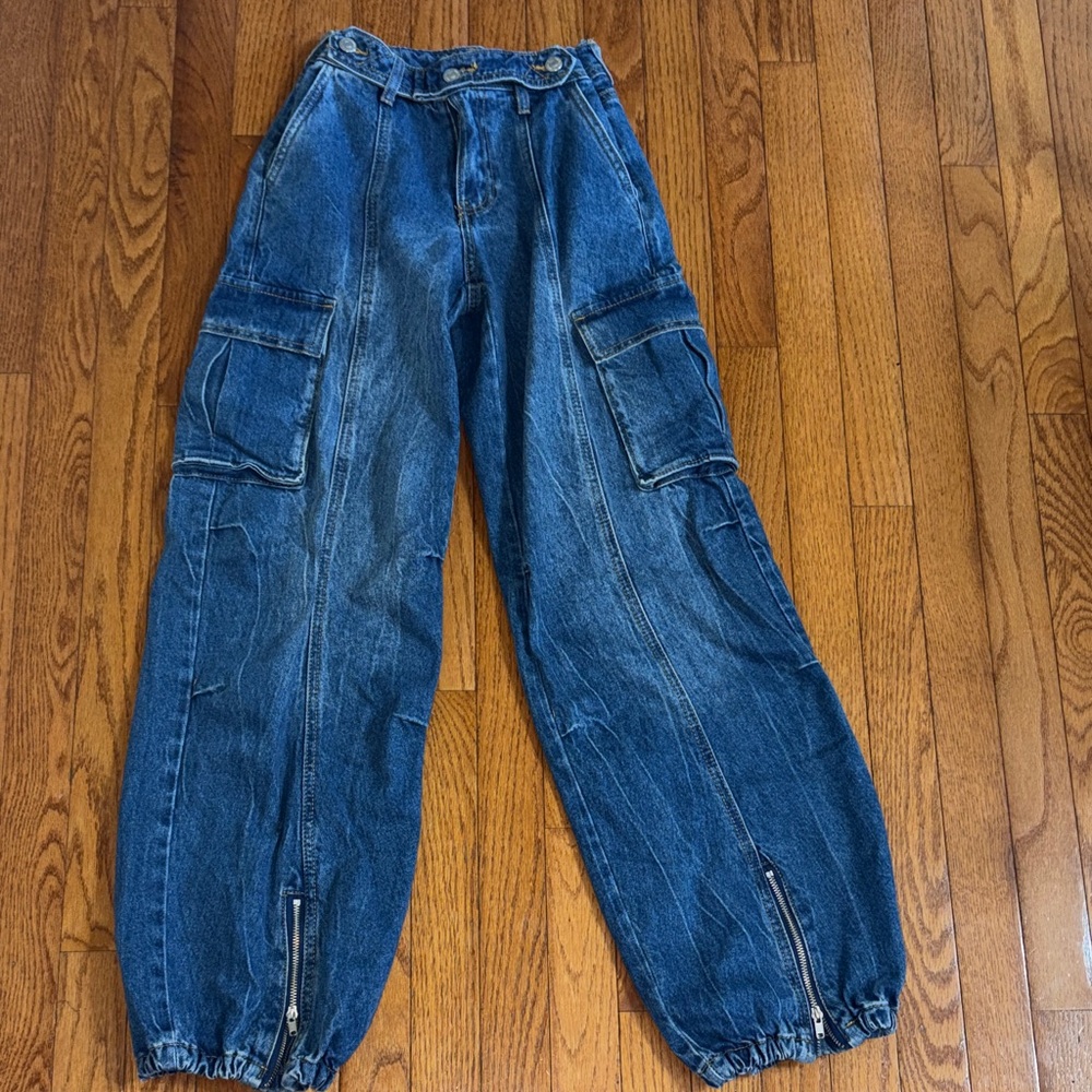 Forever 21 Women's Relaxed Blue Jeans